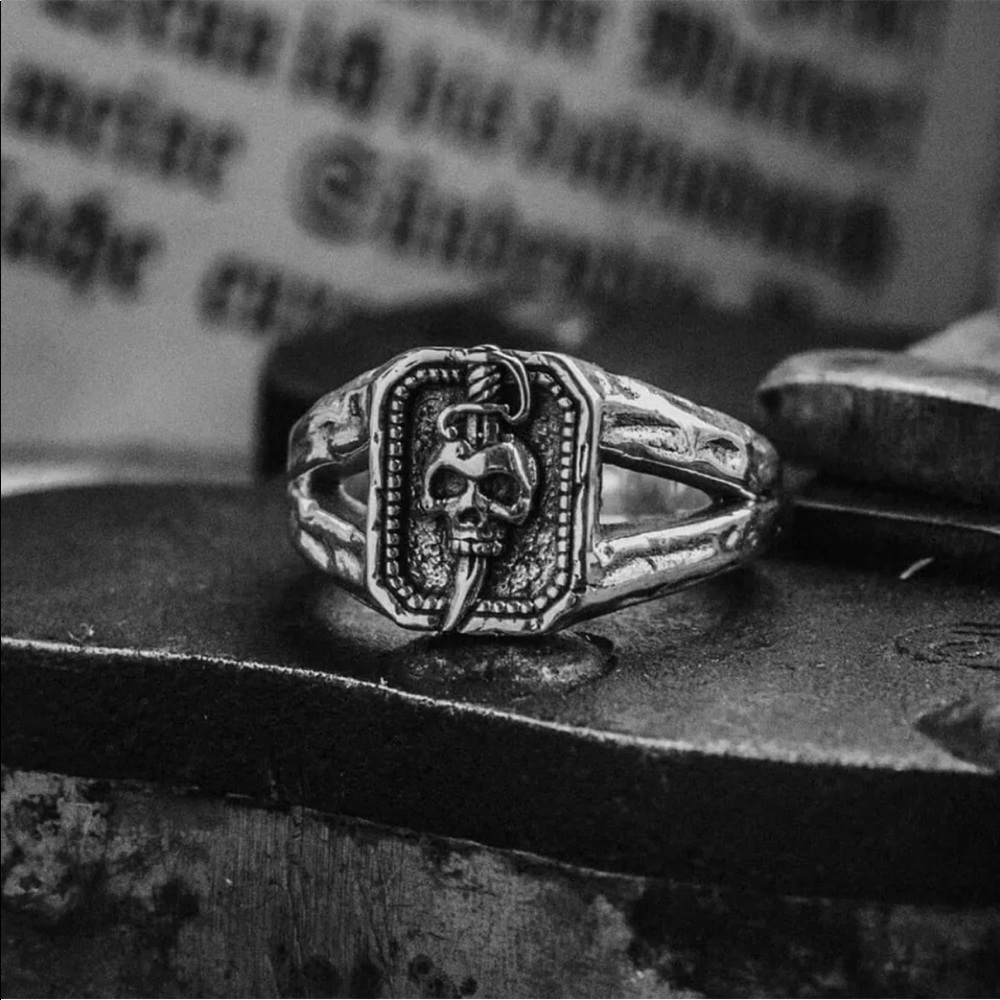 Etah Love ‘hard headed’ ring